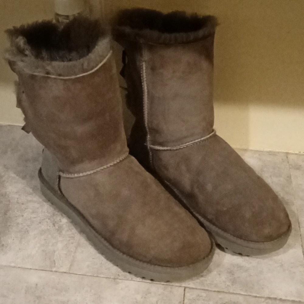 UGG boots size 10 women - Picture 2 of 6